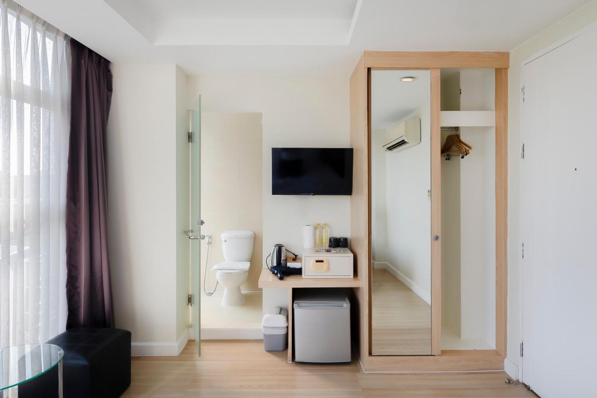 Gp House Express Sukhumvit 81 Hotell Bangkok Eksteriør bilde