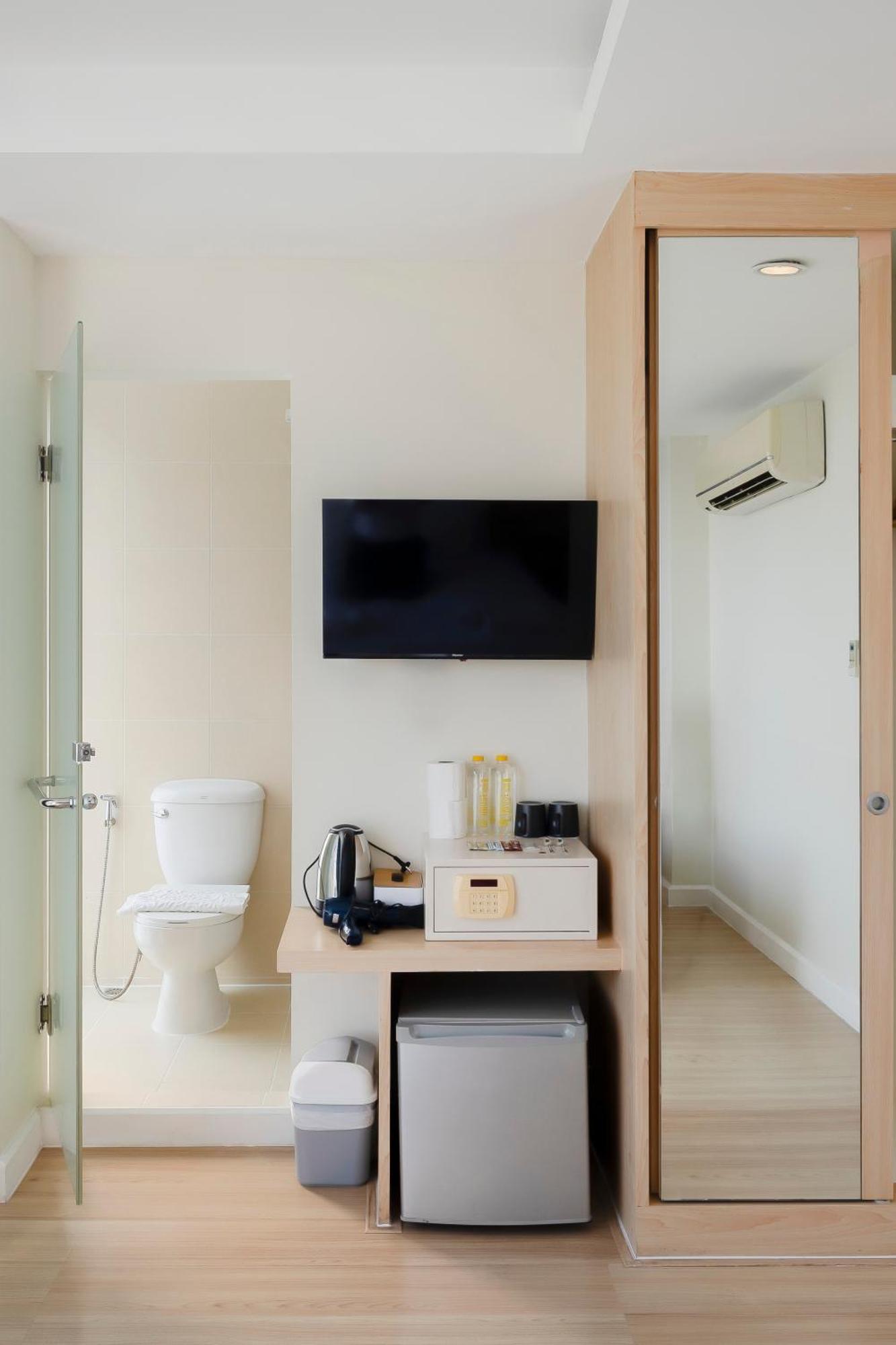 Gp House Express Sukhumvit 81 Hotell Bangkok Eksteriør bilde