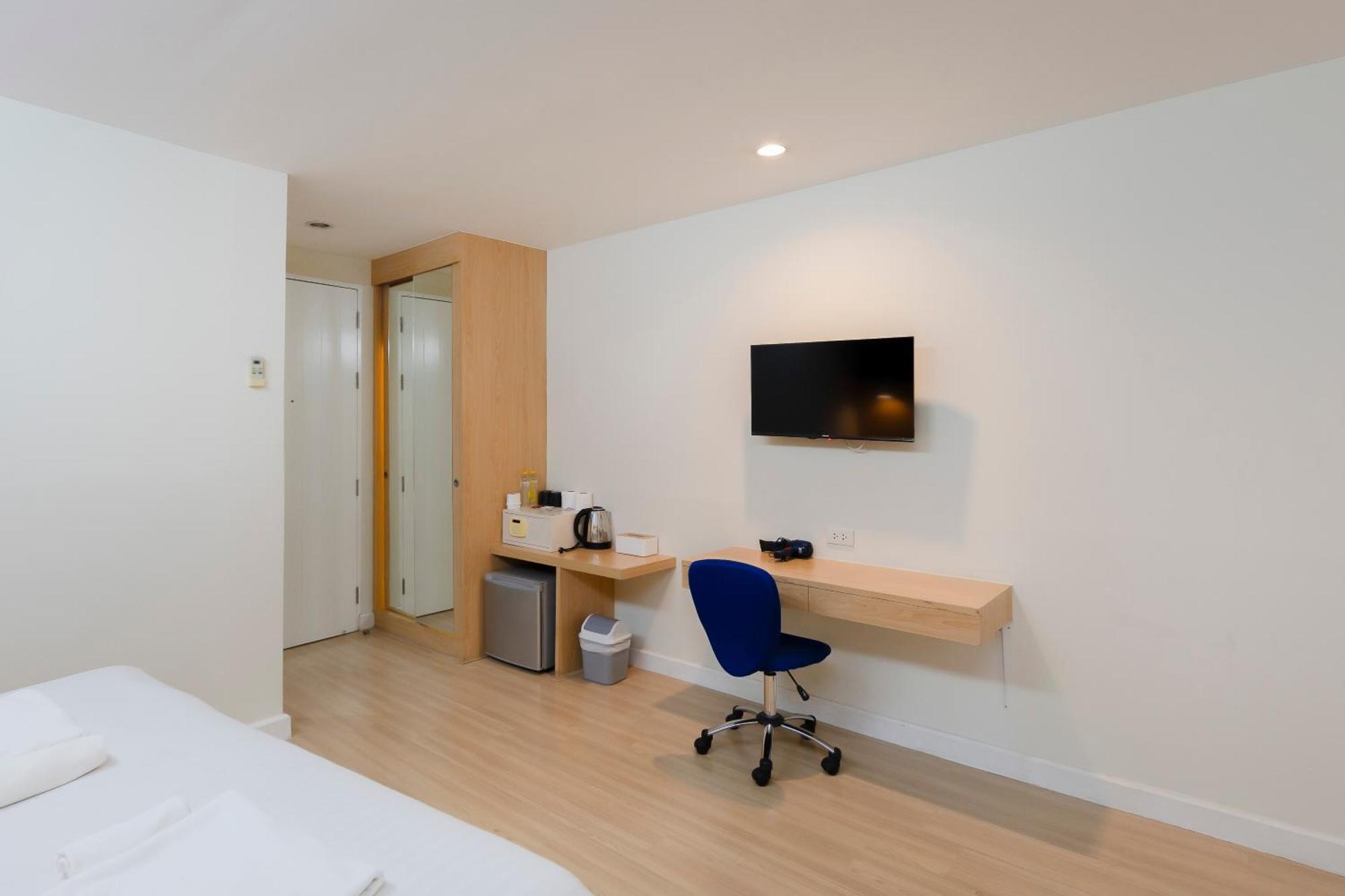 Gp House Express Sukhumvit 81 Hotell Bangkok Eksteriør bilde