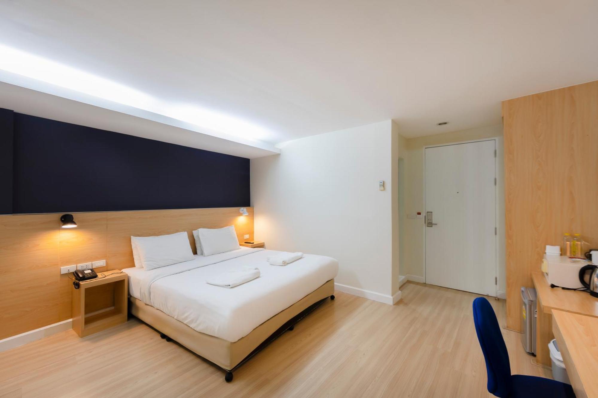 Gp House Express Sukhumvit 81 Hotell Bangkok Eksteriør bilde