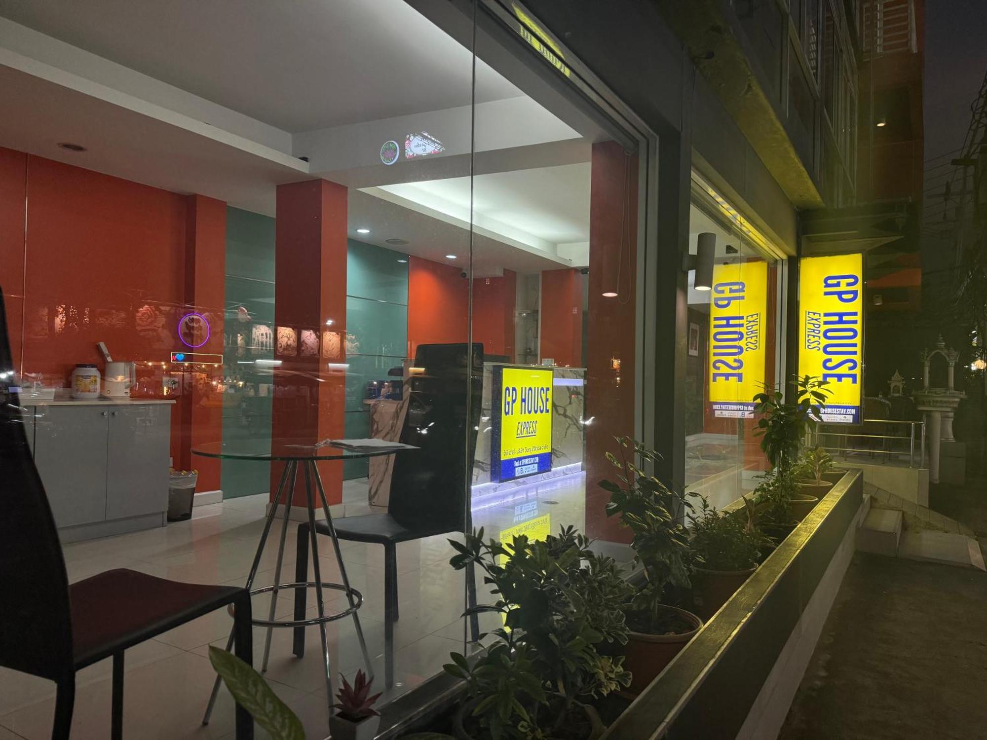 Gp House Express Sukhumvit 81 Hotell Bangkok Eksteriør bilde